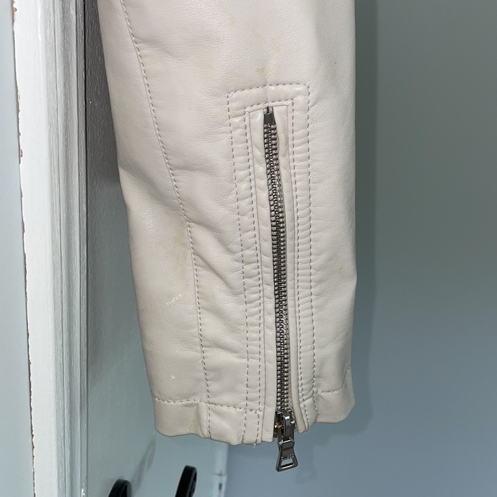 Guess Jacket - Picture 11 of 14